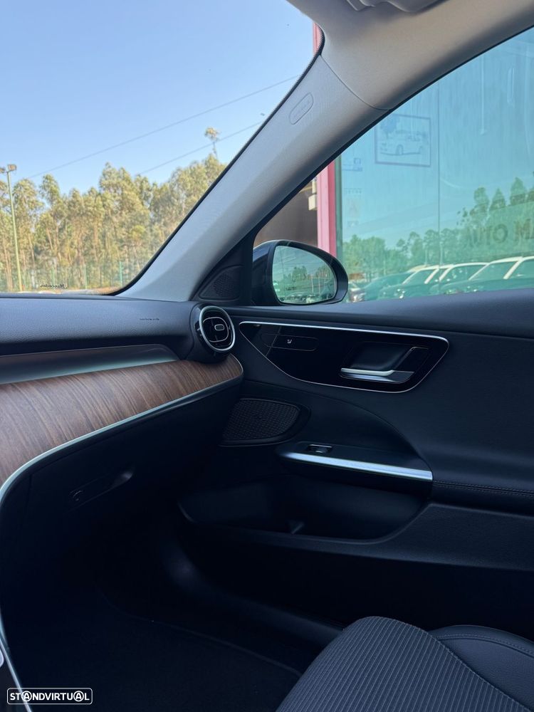 Mercedes-Benz C 300 e T 9G-TRONIC Avantgarde - 15