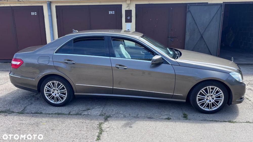 Mercedes-Benz Klasa E 200 CDI Elegance - 4