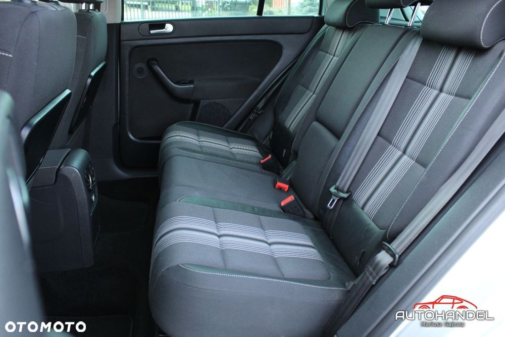 Volkswagen Golf Plus - 10