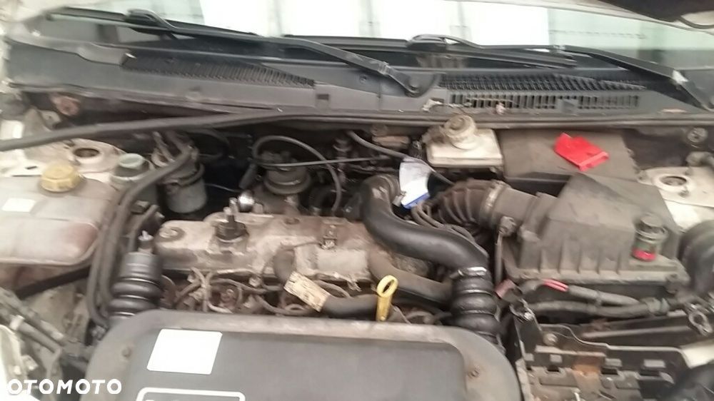 Na części Ford Transit Connect Silnik Skrzynia Maska Zderzak Drzwi Klapa Szyba - 4