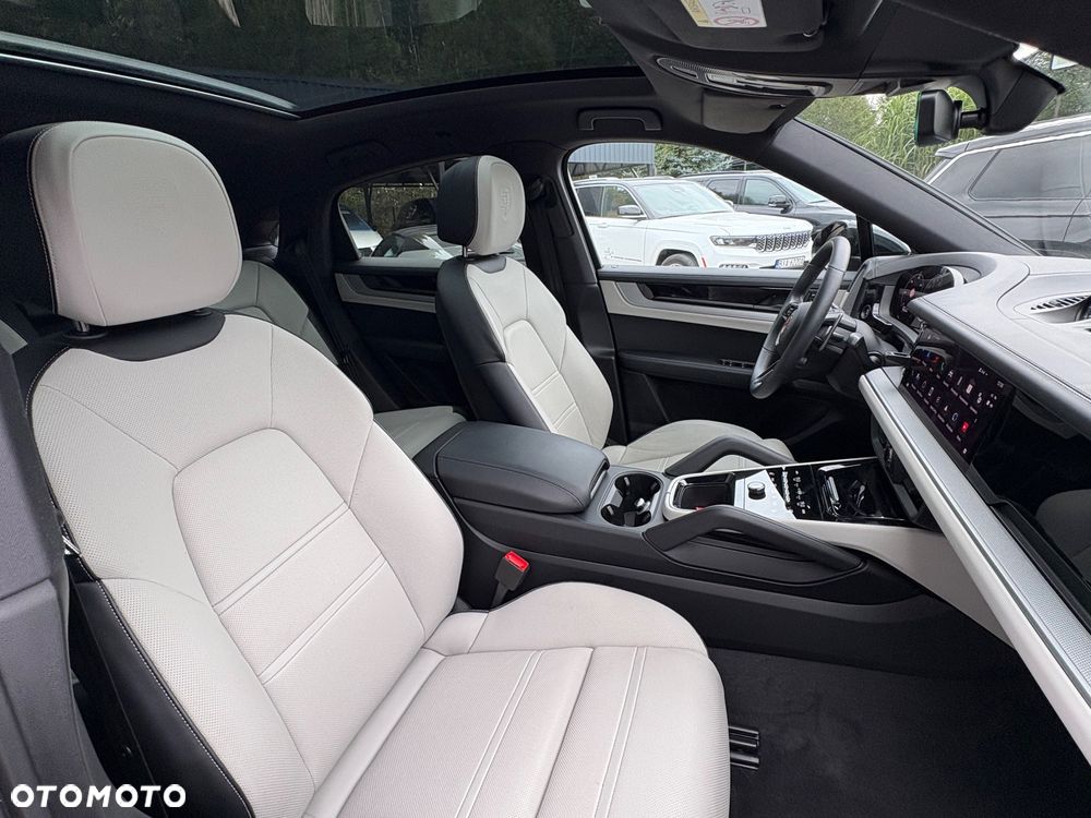 Porsche Cayenne - 27