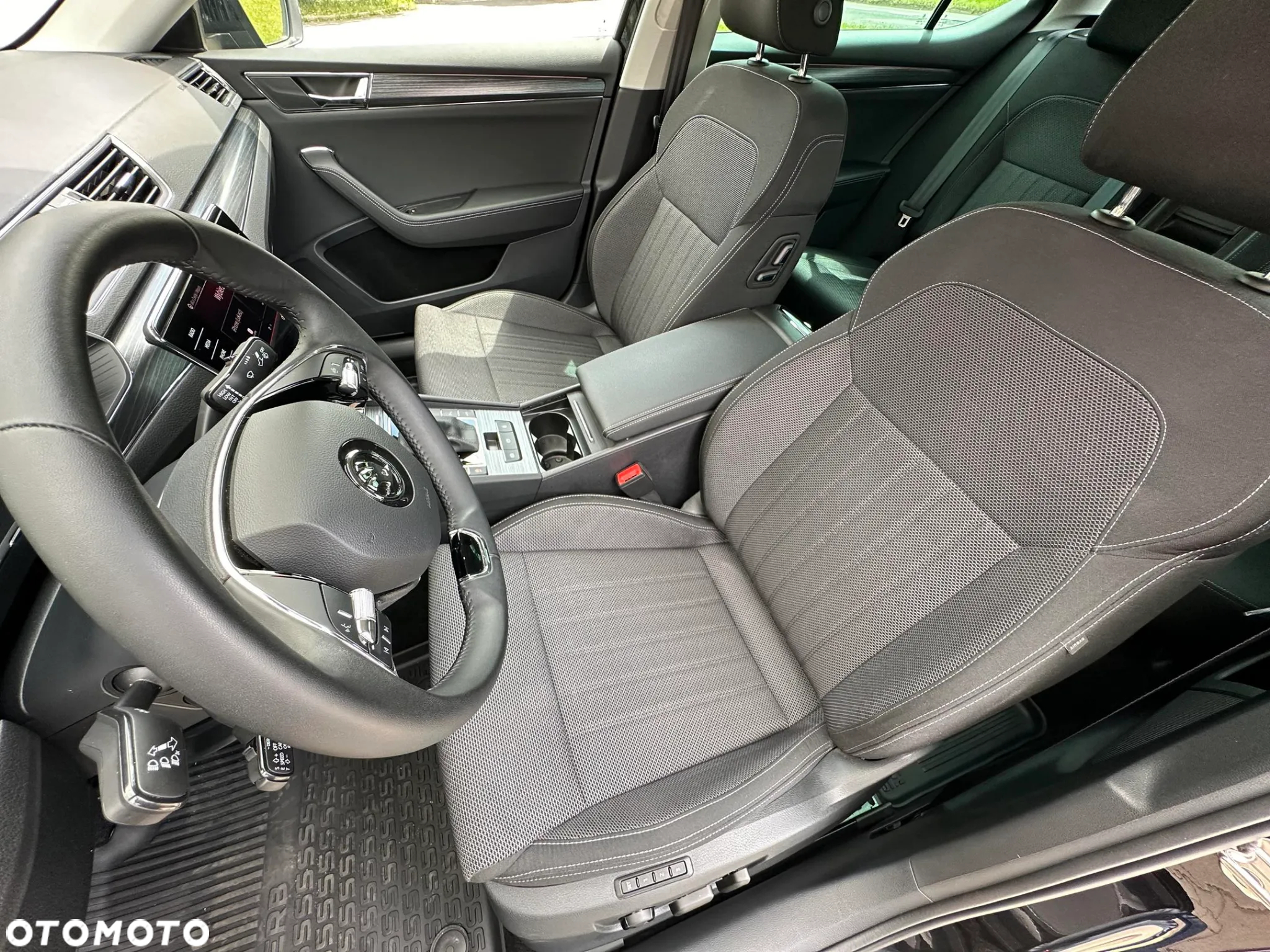 Skoda Superb 2.0 TDI SCR Style DSG - 16