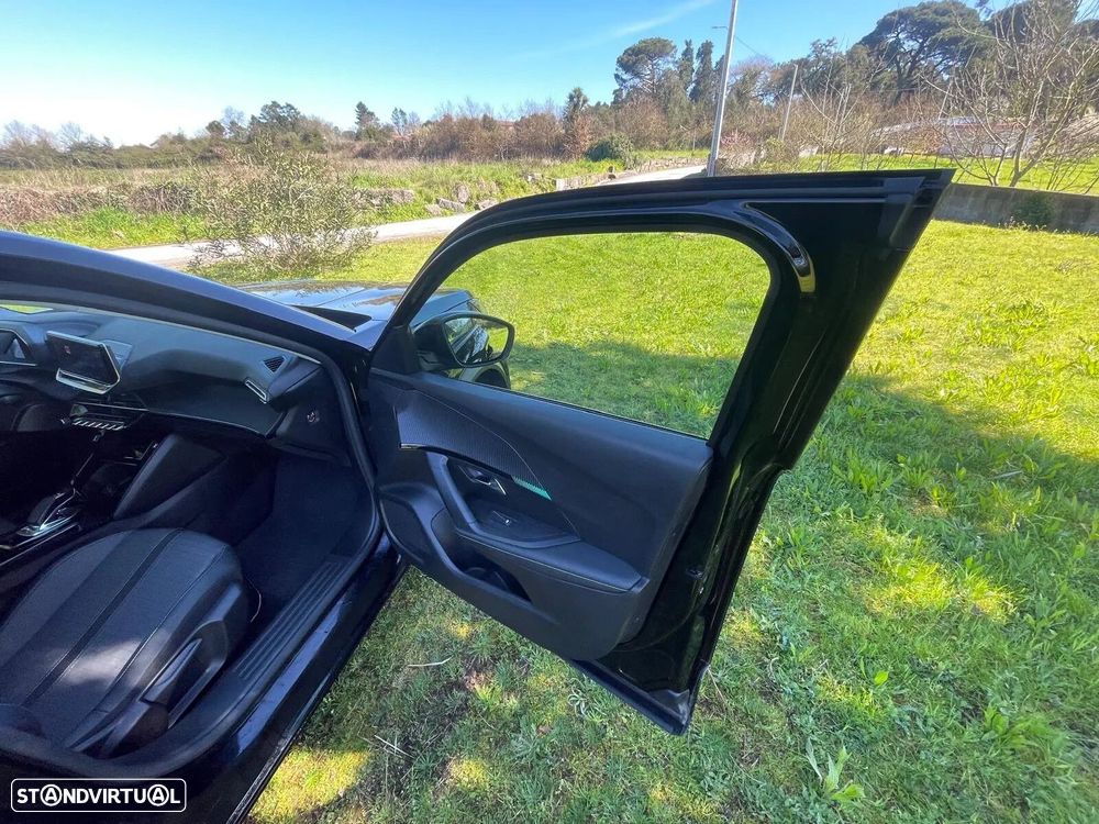 Peugeot e-2008 50 kWh Allure - 21