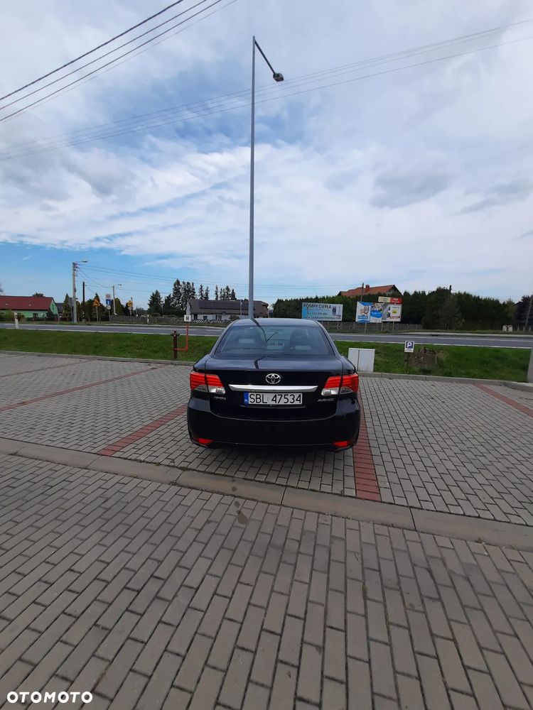 Toyota Avensis 2.0 D-4D Premium - 10