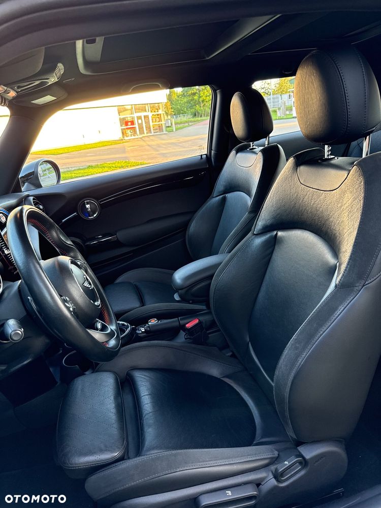 MINI John Cooper Works Standard - 11