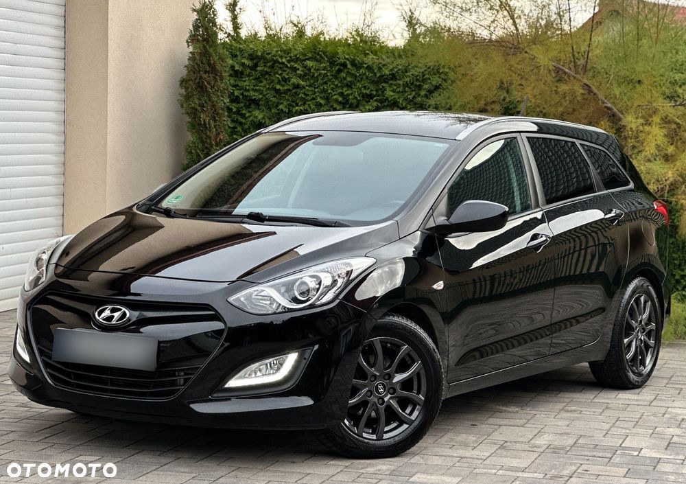 Hyundai i30 1.6 CRDI Fifa World Cup Edition - 9