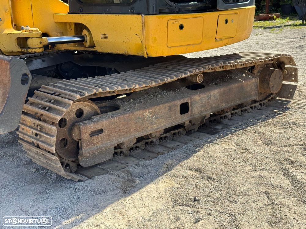 Komatsu PC88 PC88MR‑8 (Série MR – Minimum Radius) - 14