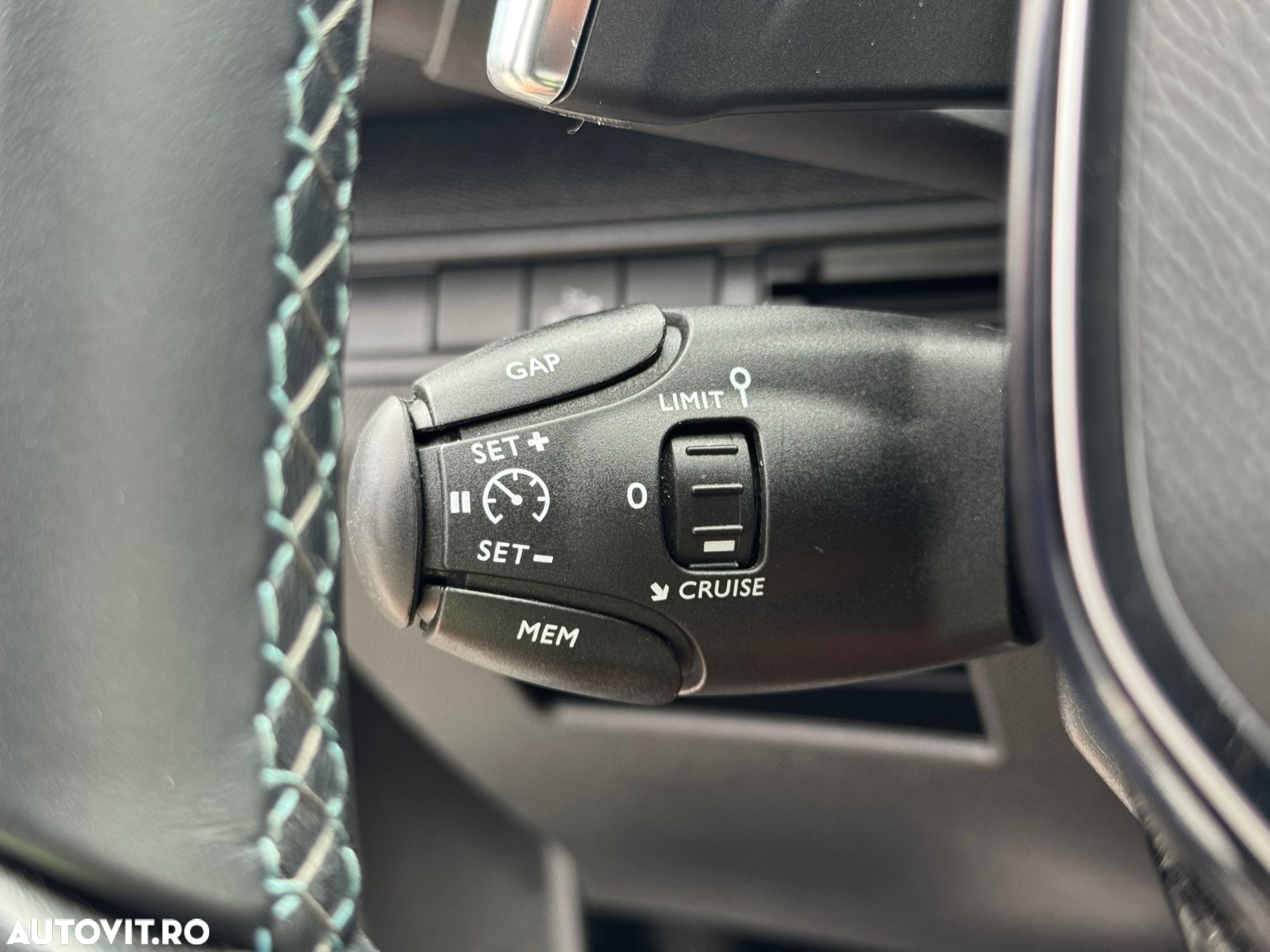 Peugeot 3008 BlueHDi 130 Stop & Start EAT8 Roadtrip - 28