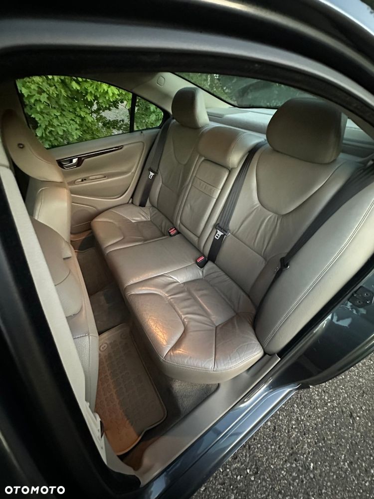 Volvo S60 - 4
