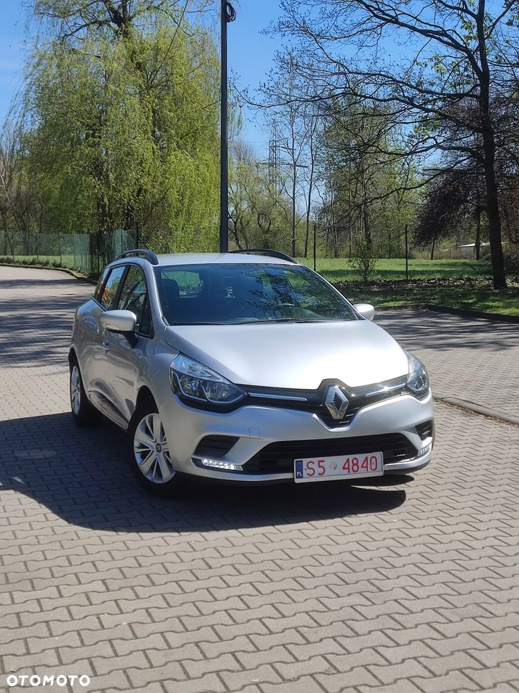 Renault Clio 1.2 16V Confort Privilege - 2