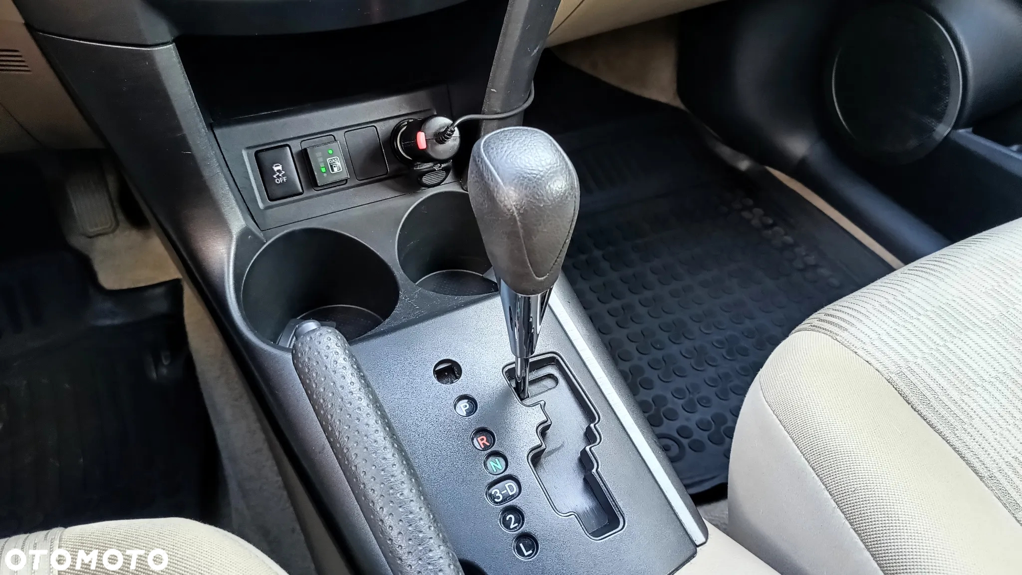 Toyota RAV4 - 13