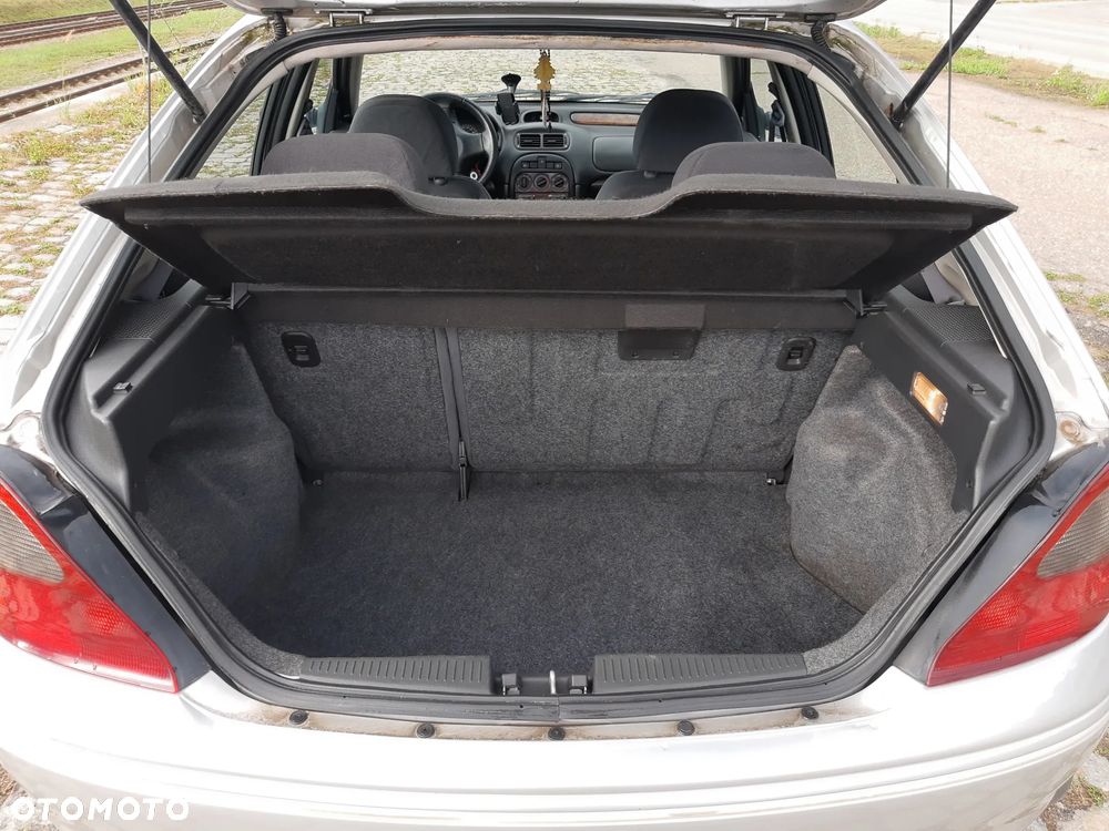 Rover 214 - 18