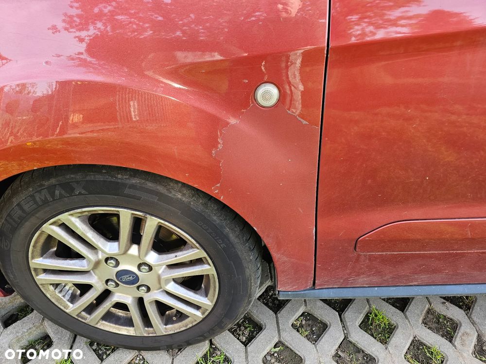 Ford Tourneo Courier 1.5 TDCi Titanium - 8
