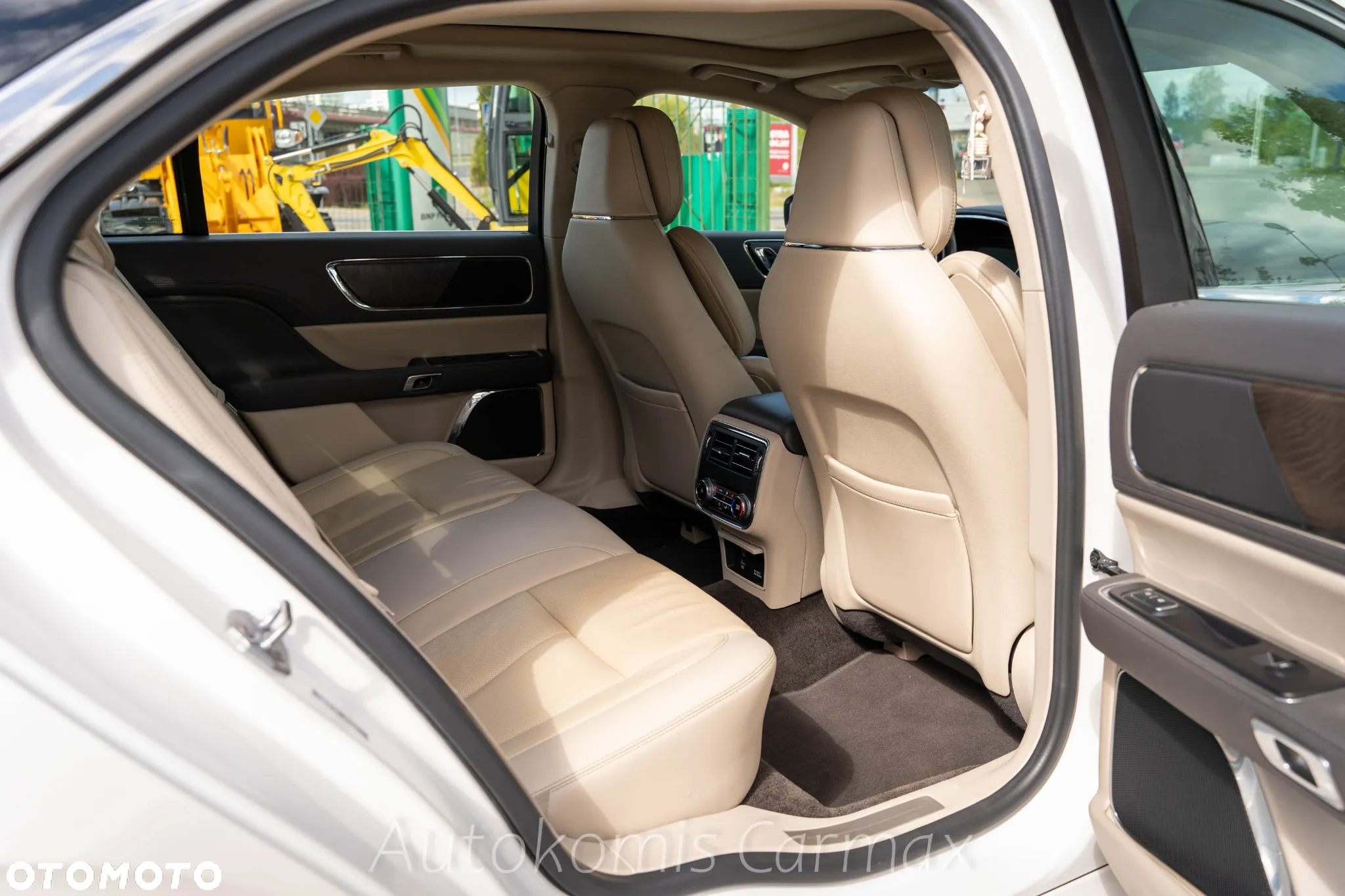 Lincoln Continental - 20