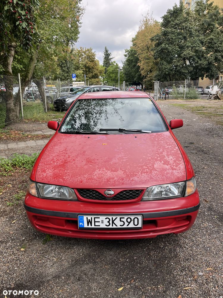 Nissan Almera
