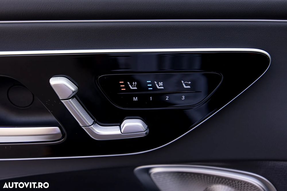 Mercedes-Benz CLE Mercedes-AMG 53 4M+ Cabrio AMG S.SHIFT TCT 9G - 26