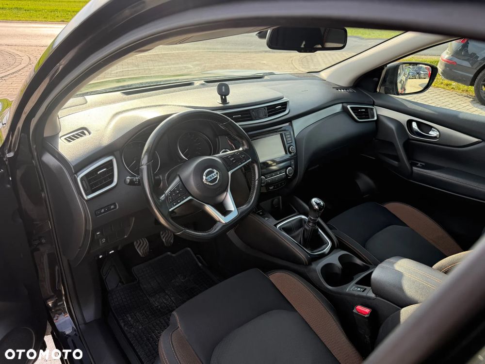 Nissan Qashqai 1.3 DIG-T N-WAY - 14