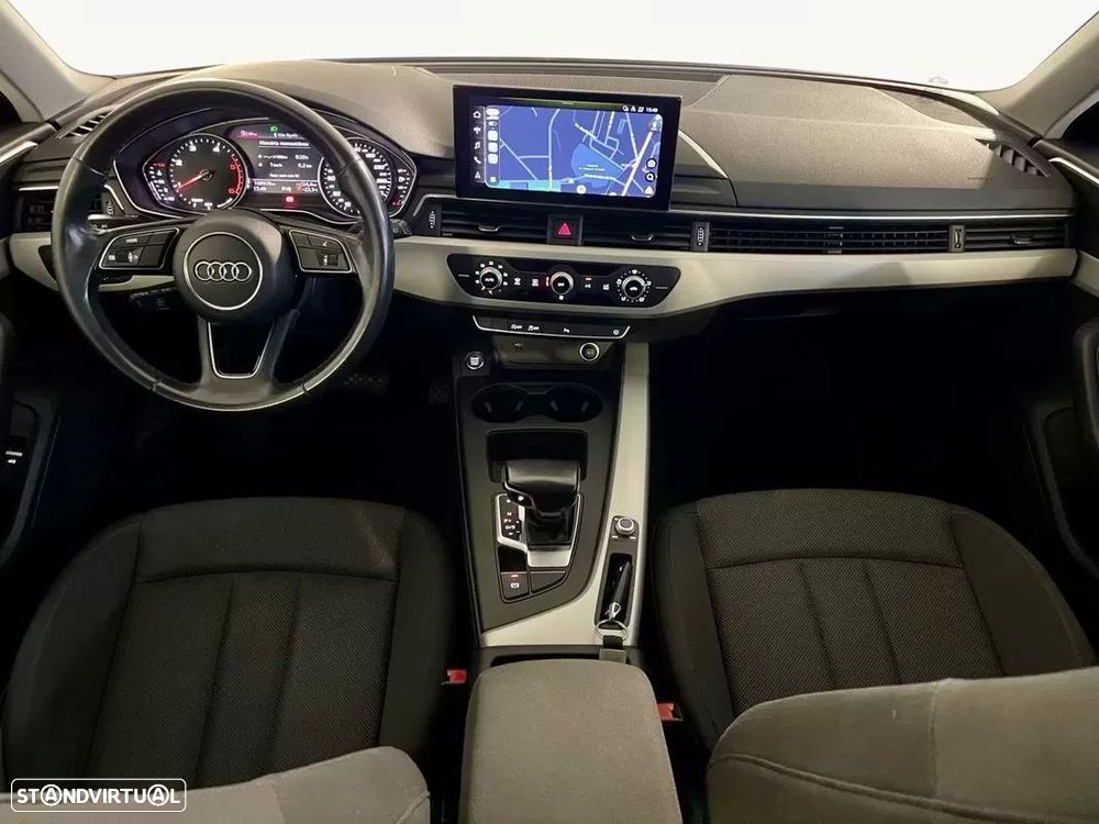 Audi A4 Avant 30 TDI S tronic — fotografia 14