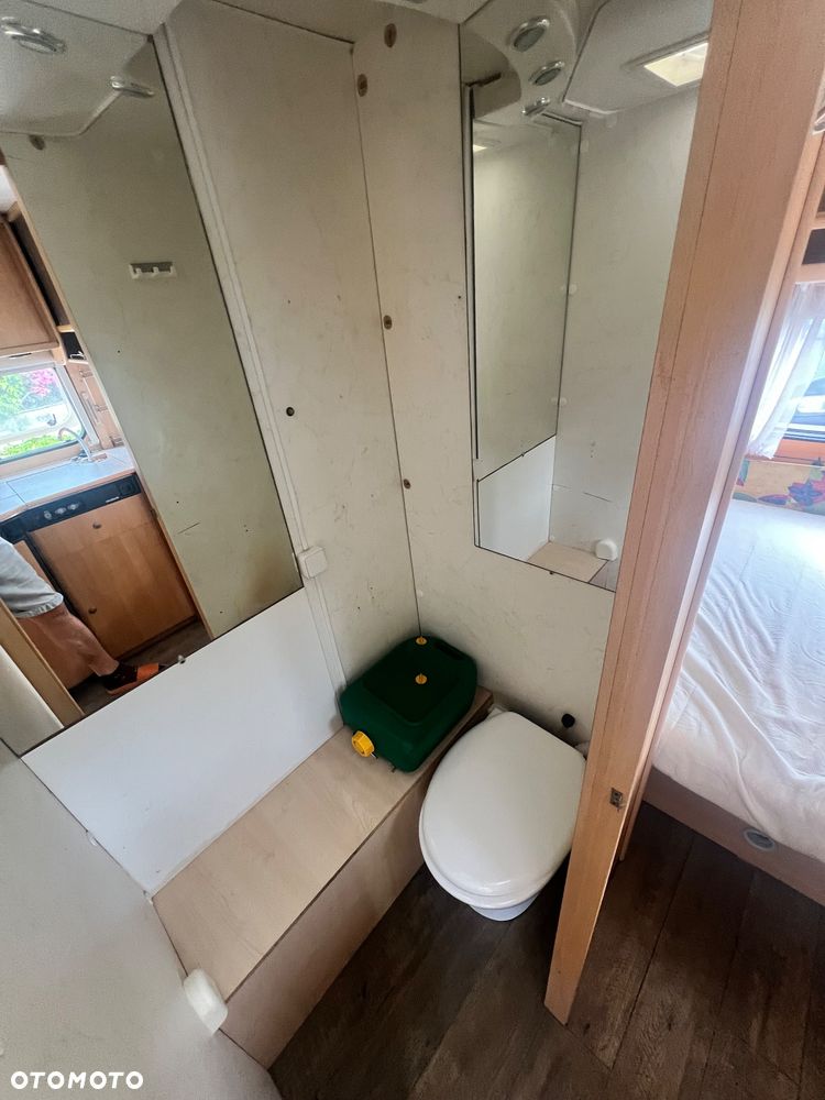 Dethleffs Camper - 17