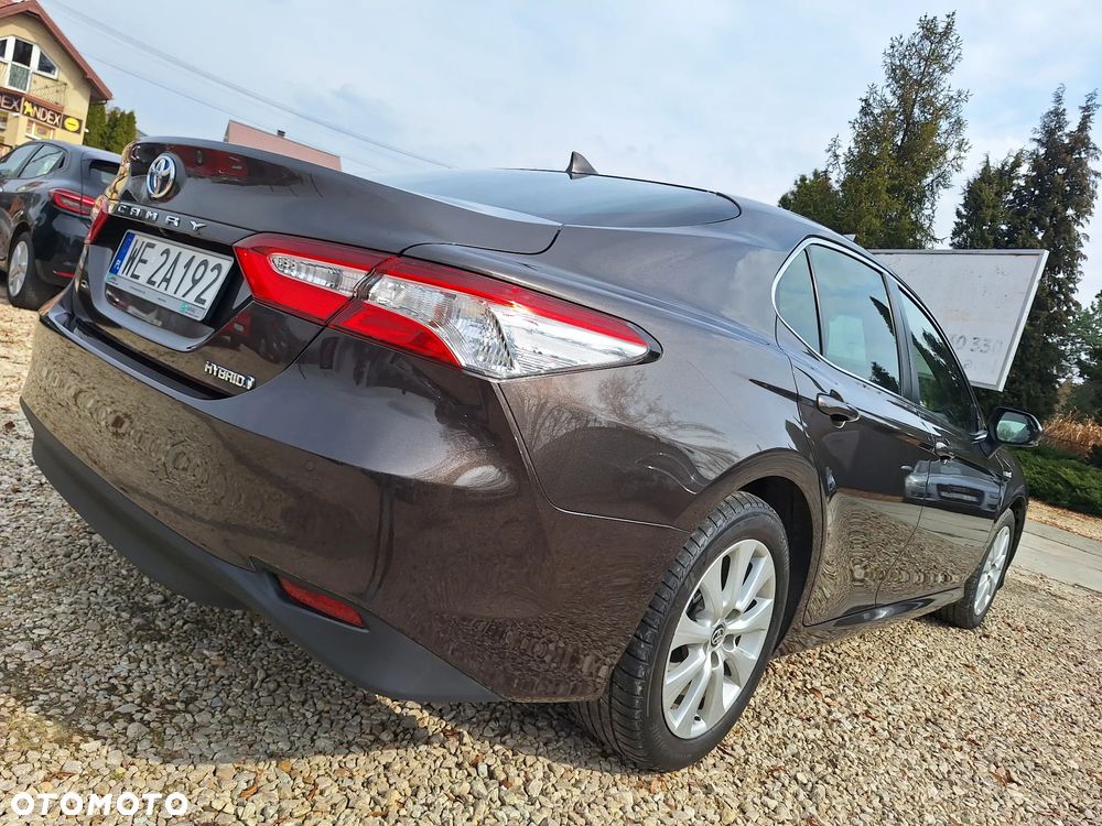 Toyota Camry 2.5 Hybrid Comfort CVT - 10