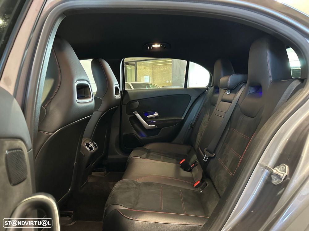 Mercedes-Benz A 180 CDI 7G-DCT AMG Line - 32