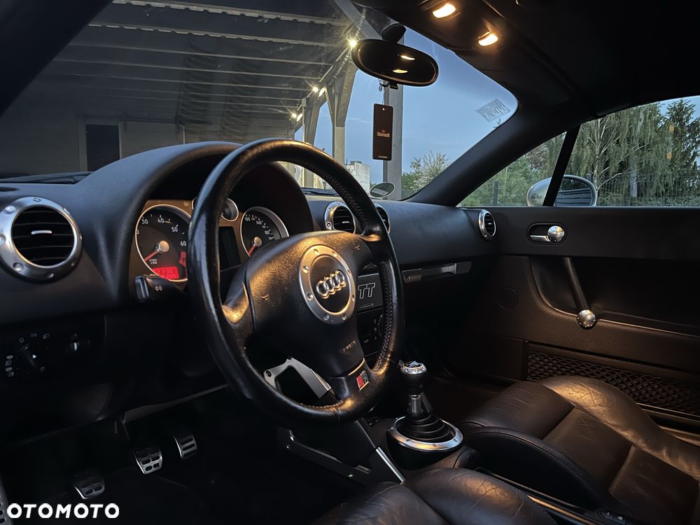 Audi TT Roadster - 5