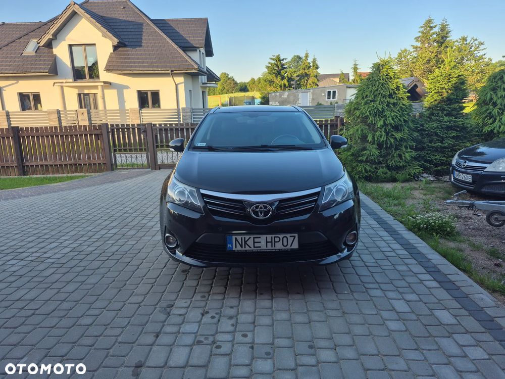 Toyota Avensis 1.8 Premium EU5 - 2