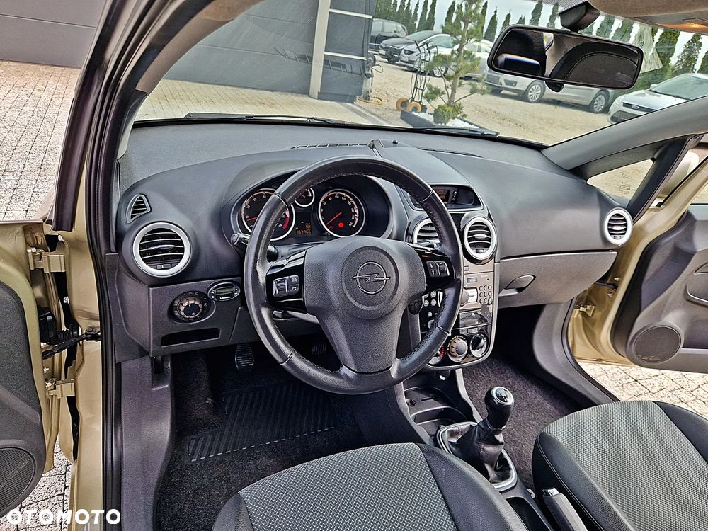 Opel Corsa 1.2 16V Limited Edition - 4