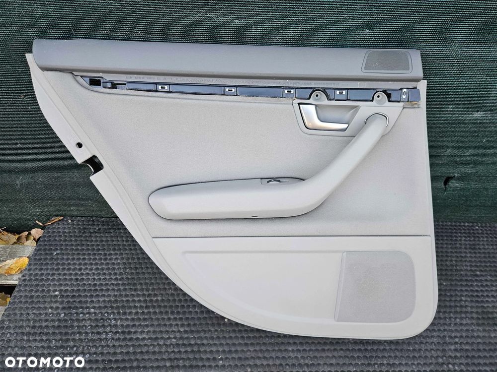 Boczek Boczki Drzwi Jasne Welur Platin Hell Tyl Tylne Glosnik Maskownica Audi A4 B6 B7 - 2
