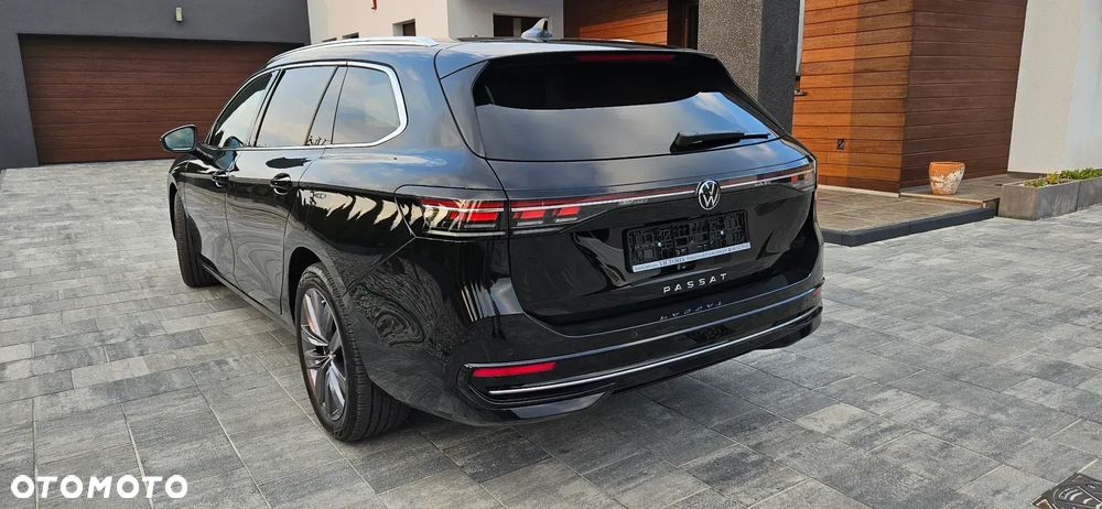 Volkswagen Passat - 3