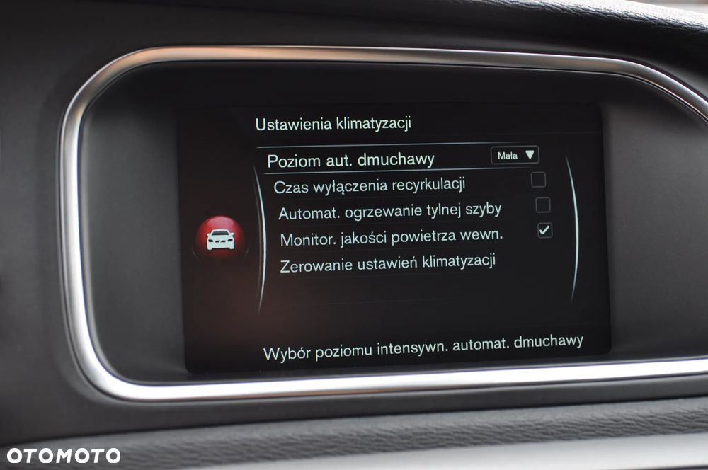 Volvo V40 D2 Momentum - 23