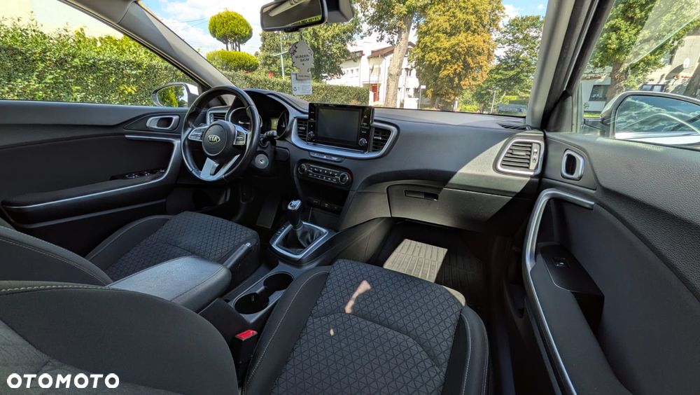 Kia Ceed 1.6 CRDi SCR M - 18