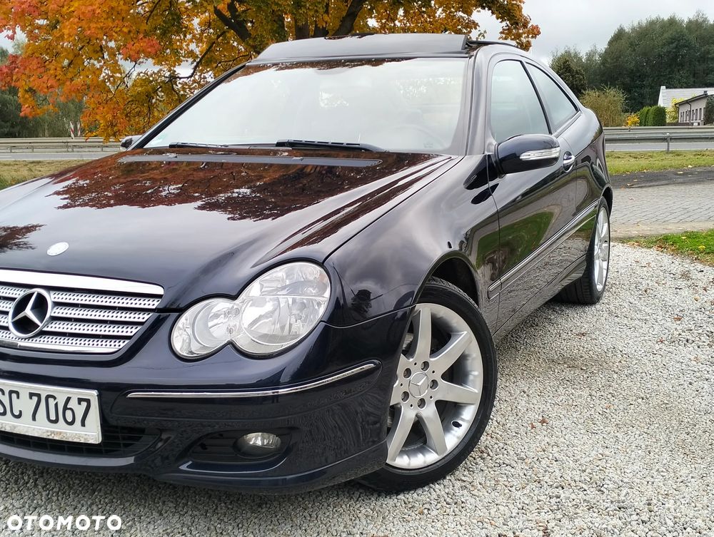 Mercedes-Benz Klasa C 180 Kompressor Sportcoupe Automatik Sport Edition - 19