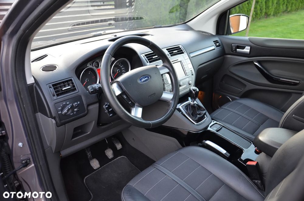 Ford Kuga 2.0 TDCi 4x4 Titanium - 23