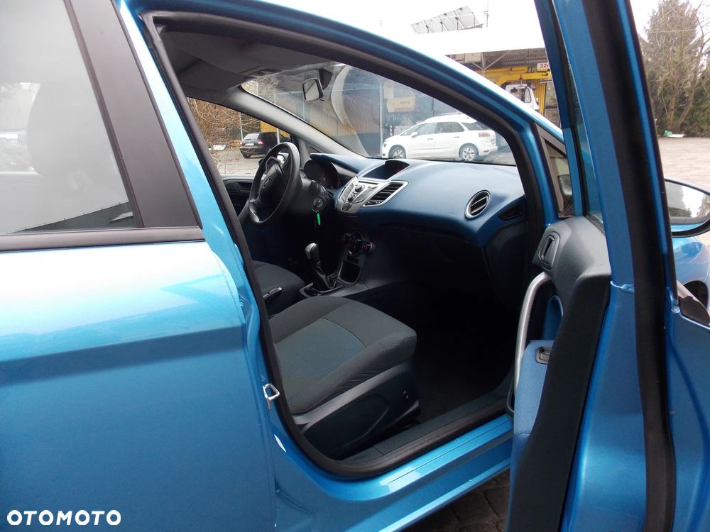 Ford Fiesta 1.4 Champions Edition - 12