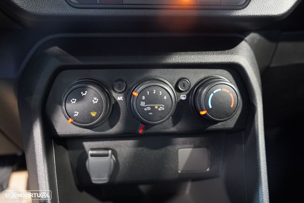 Dacia Sandero - 17