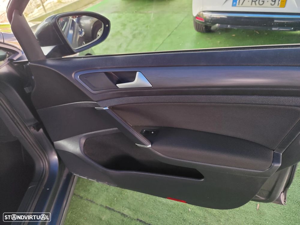 VW Golf Variant 1.6 TDi Confortline - 34