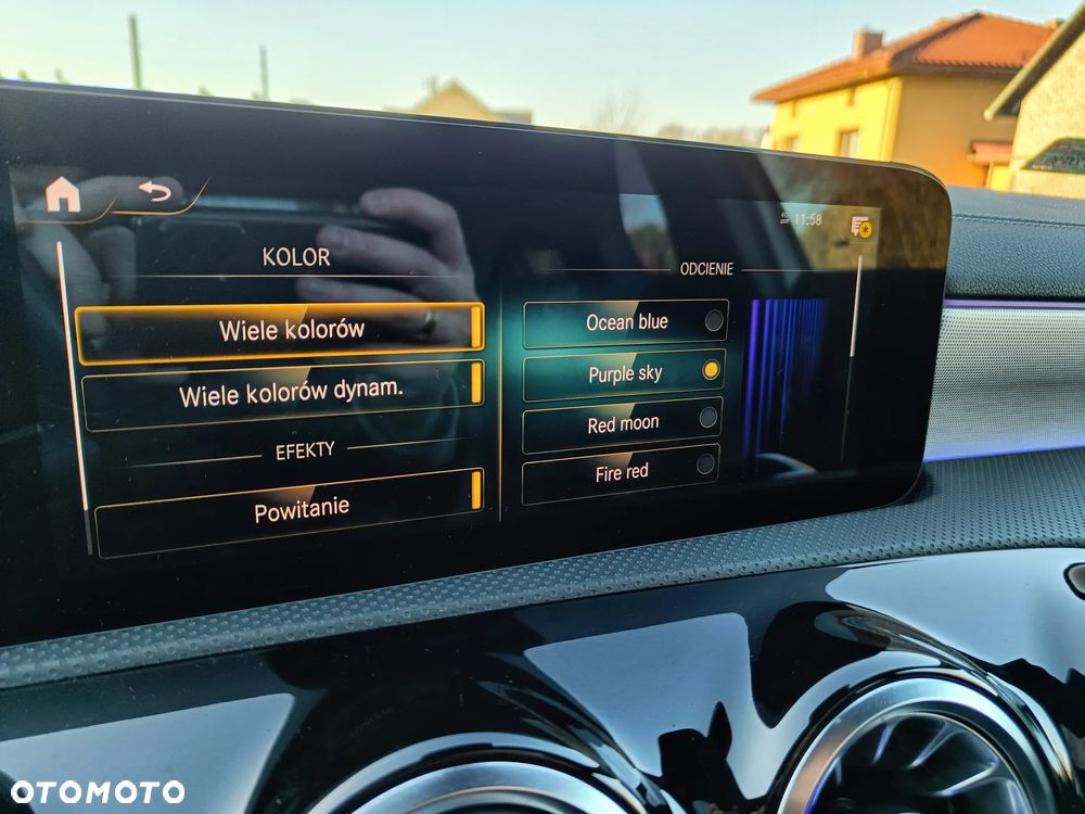 Mercedes-Benz Klasa A 200 AMG Line 7G-DCT - 30