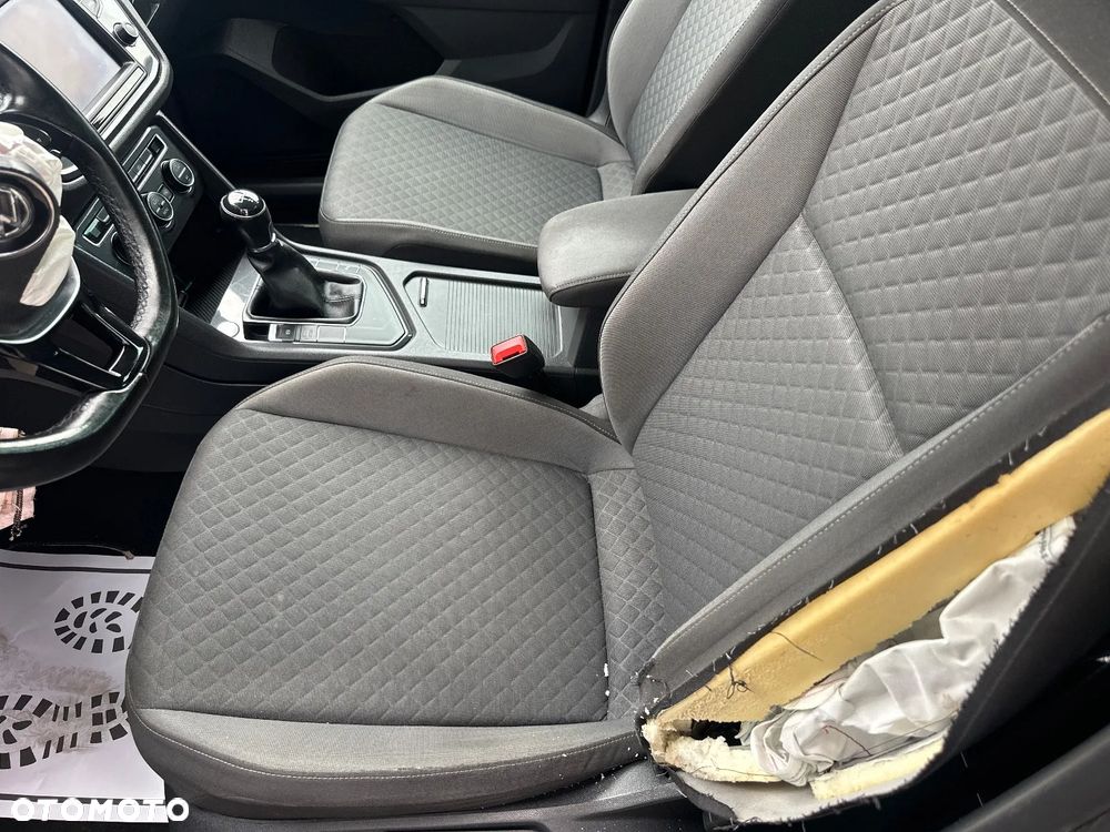 Volkswagen Tiguan - 26