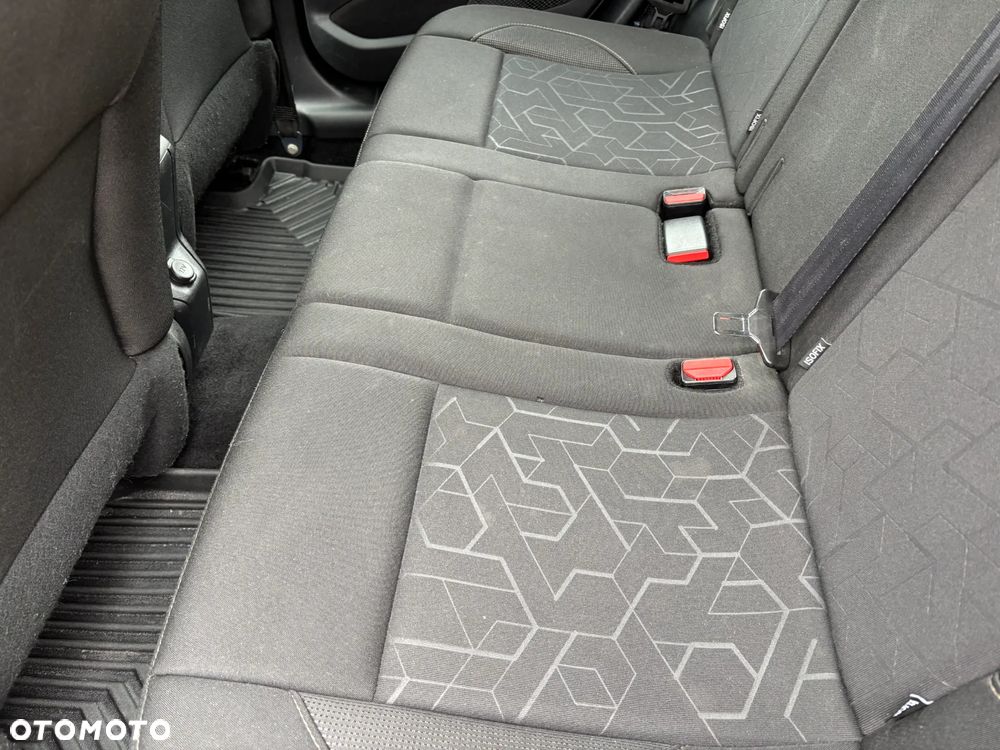 Peugeot 2008 1.6 BlueHDi Style S&S - 13