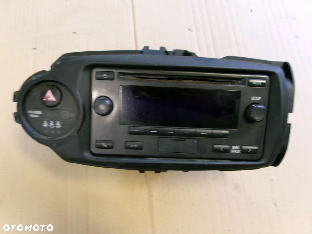 RADIO TOYOTA YARIS III - 1