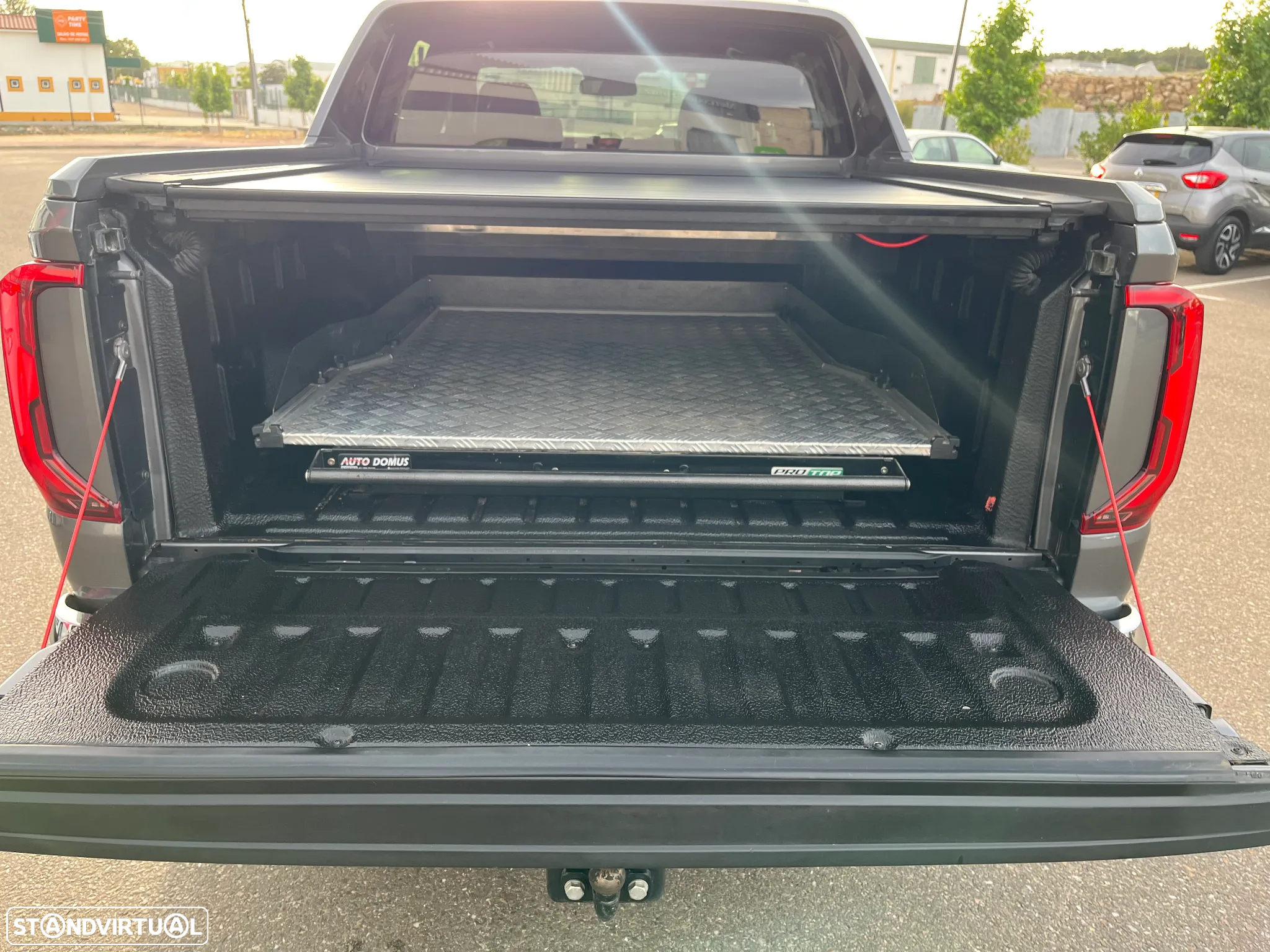VW Amarok Aventura V6 4Motion IVA Ded. - 19