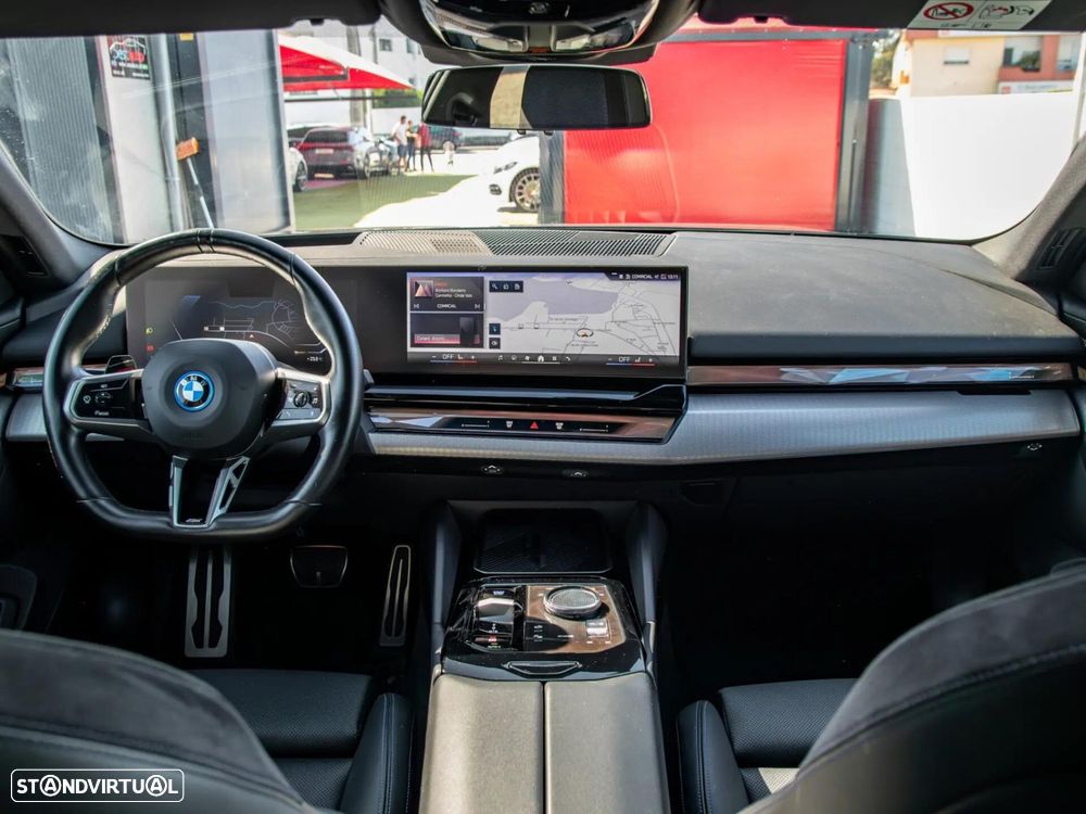 BMW i5 eDrive40 Pack Desportivo M - 22