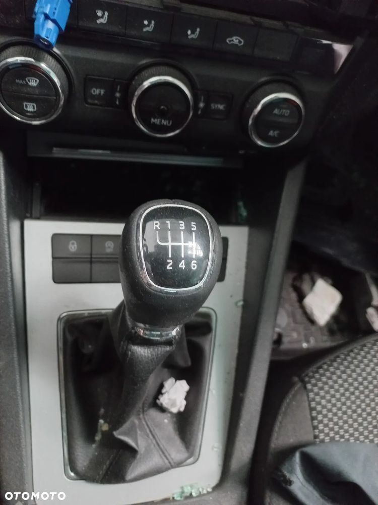 SKODA OCTAVIA III 3 z silnikiem 2.0 TDI 150km o oznaczeniu CRMB ze skrzynią manualną 6 - 7