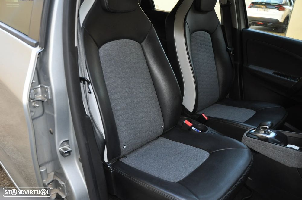 Renault Zoe (c/ Bateria) EV50 110hp Evolution - 32