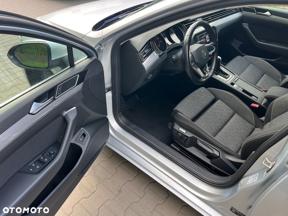 Volkswagen Passat Variant 1.5 TSI EVO Business DSG - 11