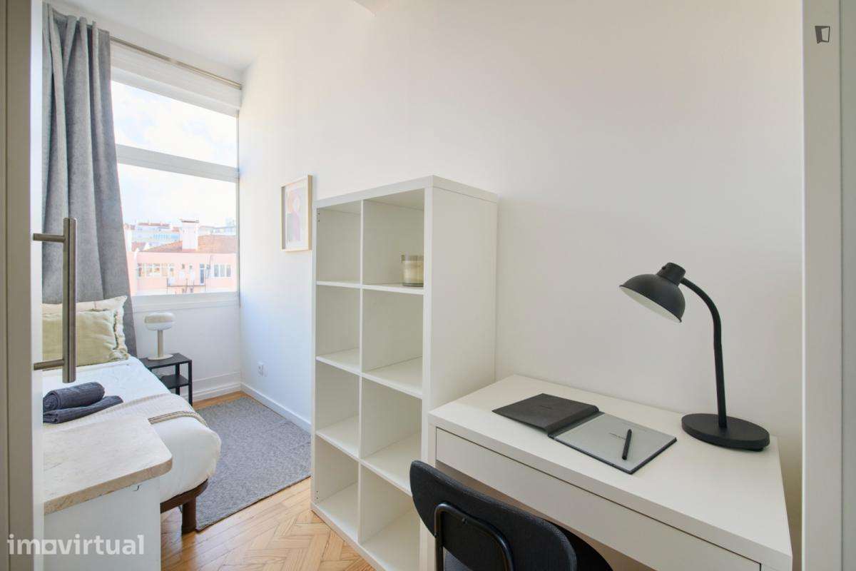 Quarto - localizado em Entrecampos Lisbon - Grande imagem: 2/50