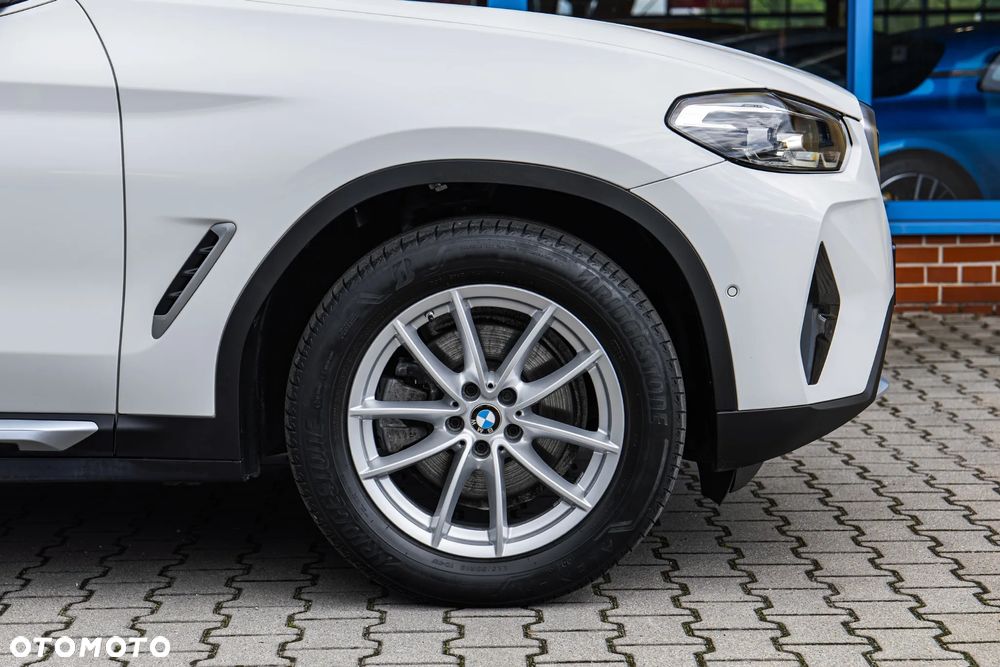 BMW X3 sDrive18d sport - 14