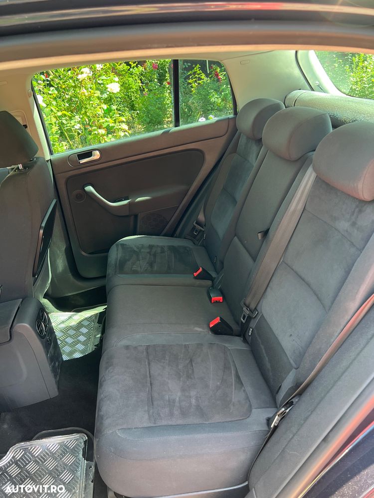 Volkswagen Golf Plus 2.0 TDI DPF Highline - 11
