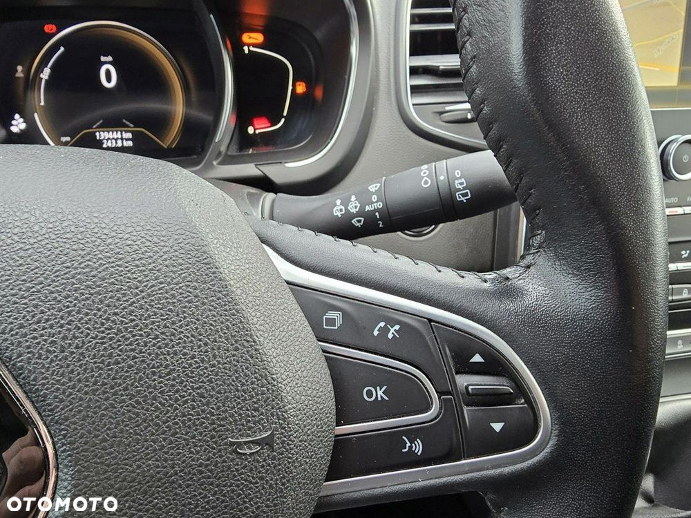 Renault Scenic ENERGY TCe 140 LIMITED - 17